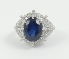 SAPPHIRE & DIAMOND RING