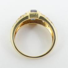 DIAMOND & SAPPHIRE RING