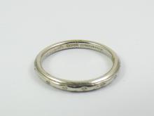 WHITE GOLD BAND