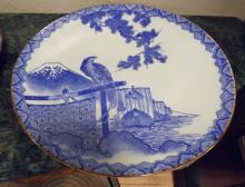 PAIR OF CHINESE PORCELAIN CHARGERS