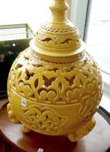 UNIQUE POTTERY LAMP