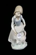 LLADRO FIGURINE