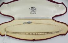 VINTAGE FAUX PEARL NECKLACE