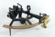 VICTORIAN ERA SEXTANT IN CASE