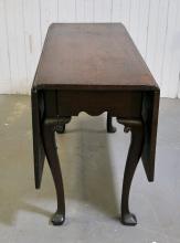 EARLY DROP-LEAF TABLE