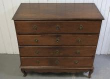 18TH CENTURY CHEST OF DRAWERS