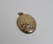 ENAMEL LOCKET