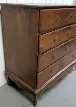 18TH CENTURY CHEST OF DRAWERS