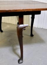 EARLY DROP-LEAF TABLE