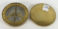 18TH CENTURY BRASS COMPASS/SUNDIAL