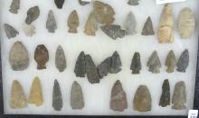 COLLECTION OF PREHISTORIC ARROWHEADS FROM SOUTHWESTERN ONTARIO