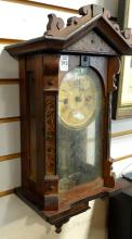 ANTIQUE WALL CLOCK