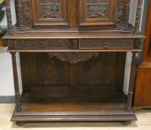 IMPRESSIVE 19TH CENTURY COURT CUPBOARD