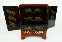 CHINESE LACQUER JEWEL BOX