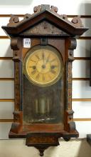 ANTIQUE WALL CLOCK