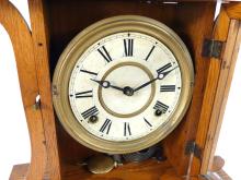 AMERICAN MANTEL CLOCK