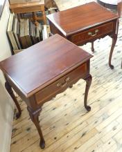 PAIR OF HICKORY FURNITURE SIDE TABLES