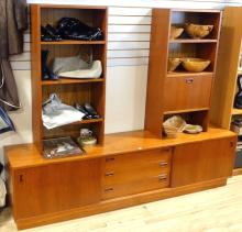 MCM TEAK CREDENZA WITH BOOKSHELF TOP