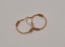 10KT GOLD HOOPS