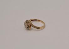 10KT DIAMOND RING