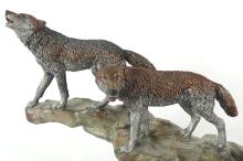 LEGENDS WOLF PACK SCULPTURE