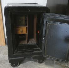 ANTIQUE SAFE