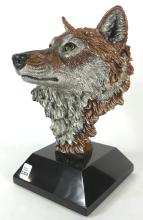 LEGENDS WOLF SCULPTURE