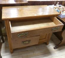 OAK WASHSTAND