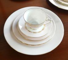 MINTON "PARKWOOD PINK" DINNERWARE