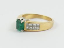 CUSTOM MADE EMERALD RING