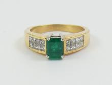 CUSTOM MADE EMERALD RING