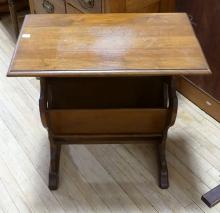 WALNUT MAGAZINE TABLE