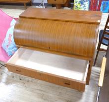 TEAK CYLINDER DESK