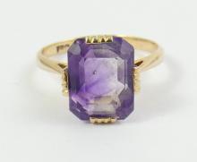 ANTIQUE RING