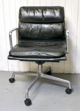 EAMES DESK CHAIR