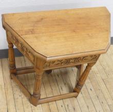 GATE-LEG CONSOLETTE/TEA TABLE