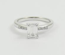 EMERALD CUT DIAMOND SOLITAIRE