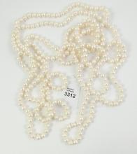 EXTRA-LONG PEARL STRAND