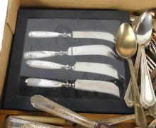 TRAY/ FLATWARE