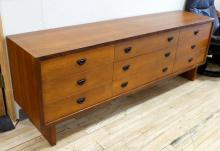 R.S. FURNITURE DRESSER