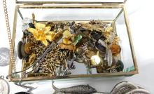 JEWELLERY, COINS AND PINS