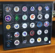 HOCKEY PUCK DISPLAY