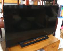 TELEVISION AND DVD PLAYER