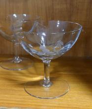 SET OF ETCHED CRYSTAL SHERBETS