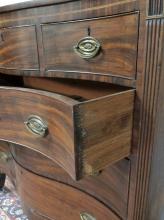 GEORGIAN CHEST OF DRAWERS