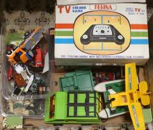 BOX LOT OF VINTAGE TOYS