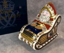 ROYAL CROWN DERBY "SANTA IN SLEIGH" PAPERWEIGHT