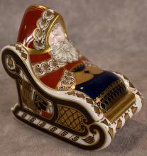 ROYAL CROWN DERBY "SANTA IN SLEIGH" PAPERWEIGHT