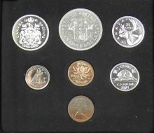 5 CANADIAN MINT SETS