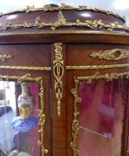 VERNIS MARTIN STYLE VITRINE CABINET